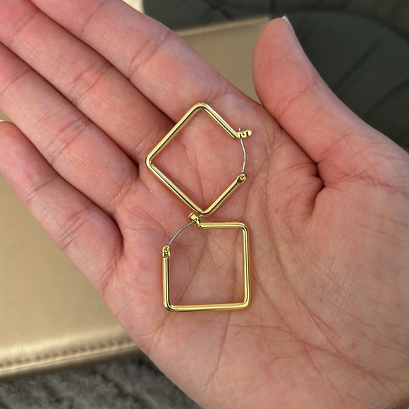 Uncommon James-Girl Boss earrings - Picture 2 of 3